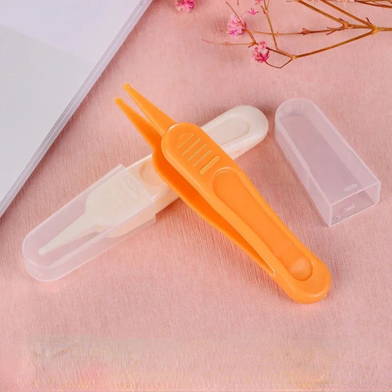 Baby Safety Tweezers – Multi-Purpose Nose & Ear Cleaning Tool for Newborns - Pocketful Of Hugs